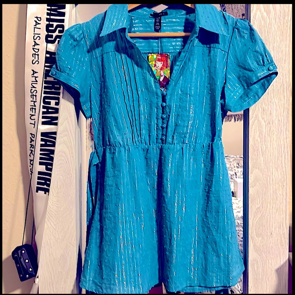 NWT Darling & Dazzling✨Teal w/ Silver Pin Stripes Blouse. Sz:L